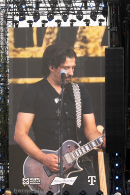 <div></div>