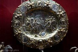 <div></div>